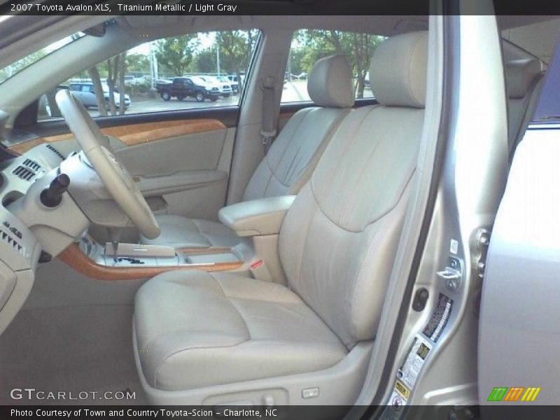 Titanium Metallic / Light Gray 2007 Toyota Avalon XLS