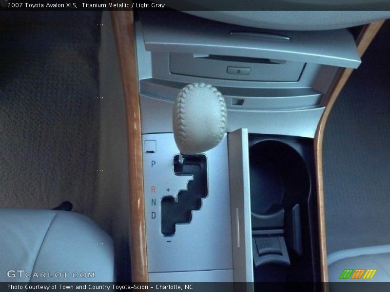 Titanium Metallic / Light Gray 2007 Toyota Avalon XLS