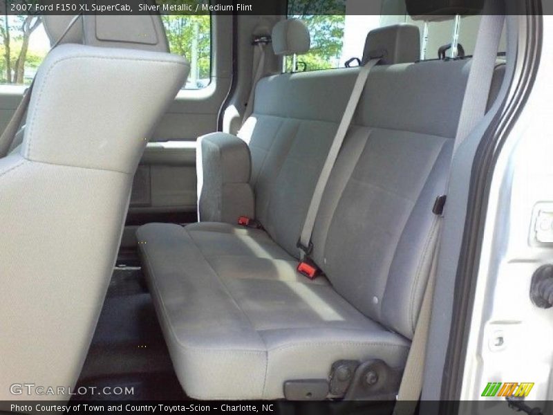 Silver Metallic / Medium Flint 2007 Ford F150 XL SuperCab