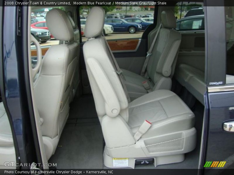 Modern Blue Pearlcoat / Medium Slate Gray/Light Shale 2008 Chrysler Town & Country Limited