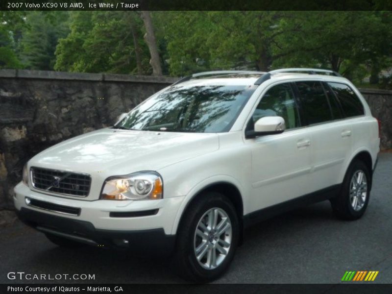 Ice White / Taupe 2007 Volvo XC90 V8 AWD