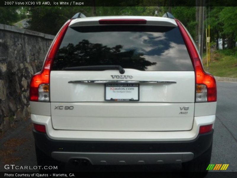 Ice White / Taupe 2007 Volvo XC90 V8 AWD