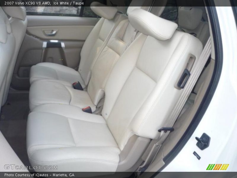 Ice White / Taupe 2007 Volvo XC90 V8 AWD