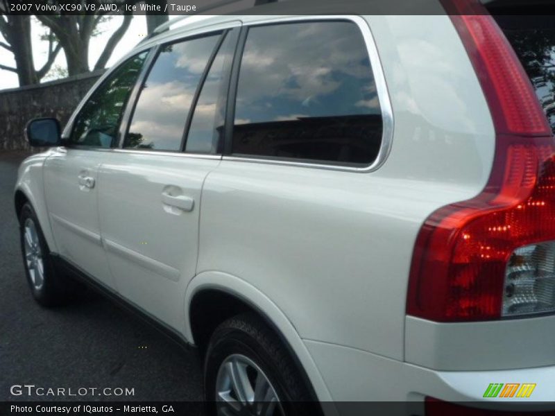 Ice White / Taupe 2007 Volvo XC90 V8 AWD
