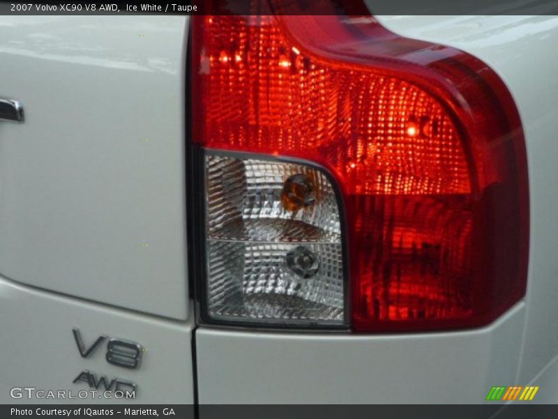 Ice White / Taupe 2007 Volvo XC90 V8 AWD