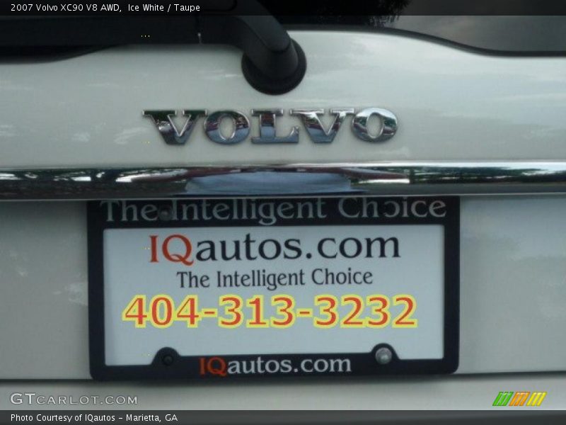 Ice White / Taupe 2007 Volvo XC90 V8 AWD