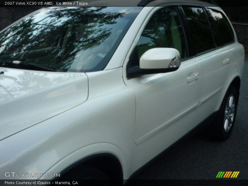 Ice White / Taupe 2007 Volvo XC90 V8 AWD