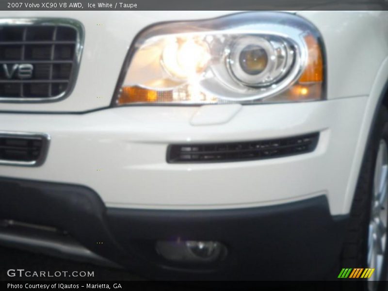 Ice White / Taupe 2007 Volvo XC90 V8 AWD