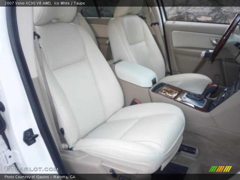 Ice White / Taupe 2007 Volvo XC90 V8 AWD
