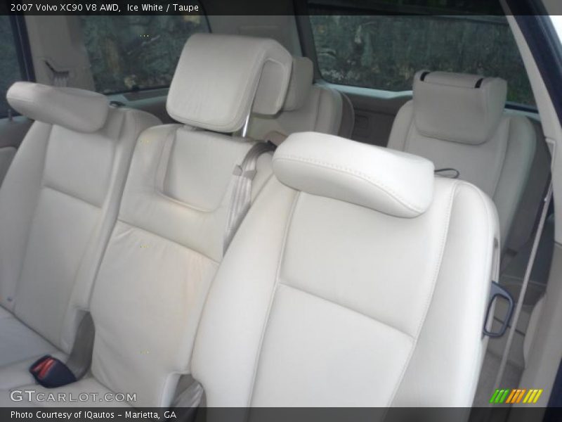 Ice White / Taupe 2007 Volvo XC90 V8 AWD
