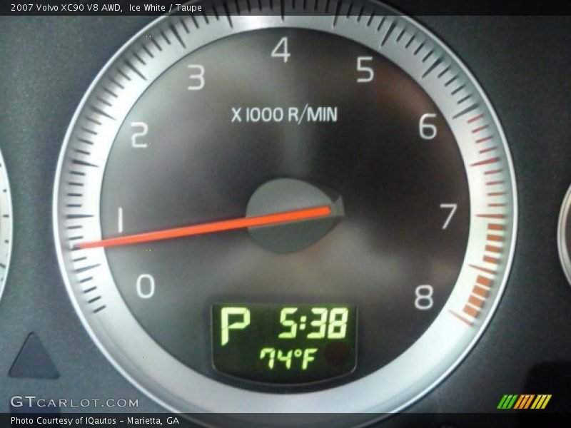 Ice White / Taupe 2007 Volvo XC90 V8 AWD