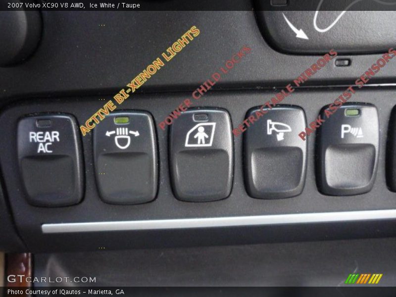 Ice White / Taupe 2007 Volvo XC90 V8 AWD