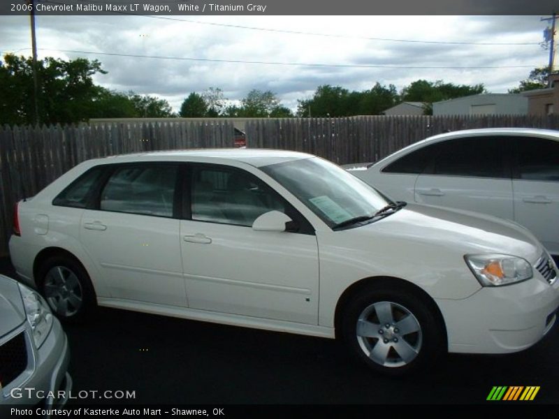 White / Titanium Gray 2006 Chevrolet Malibu Maxx LT Wagon