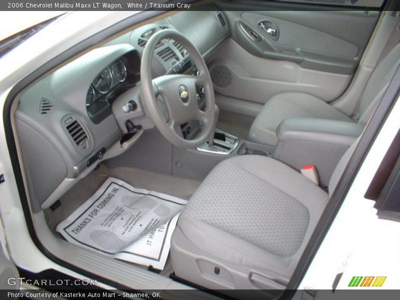 White / Titanium Gray 2006 Chevrolet Malibu Maxx LT Wagon