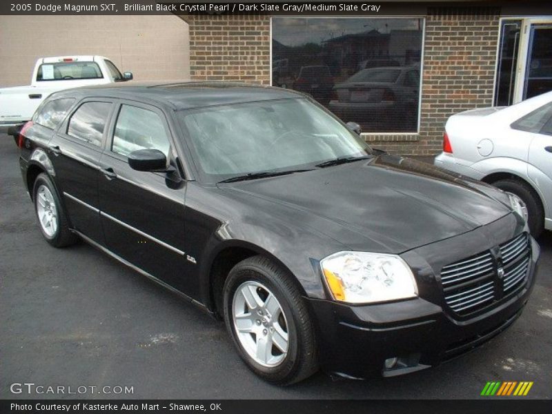 Brilliant Black Crystal Pearl / Dark Slate Gray/Medium Slate Gray 2005 Dodge Magnum SXT
