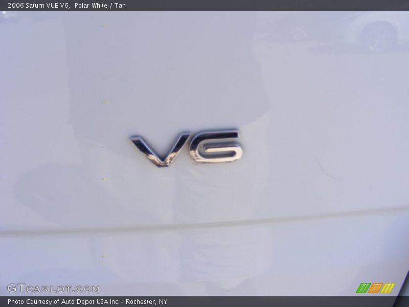 Polar White / Tan 2006 Saturn VUE V6