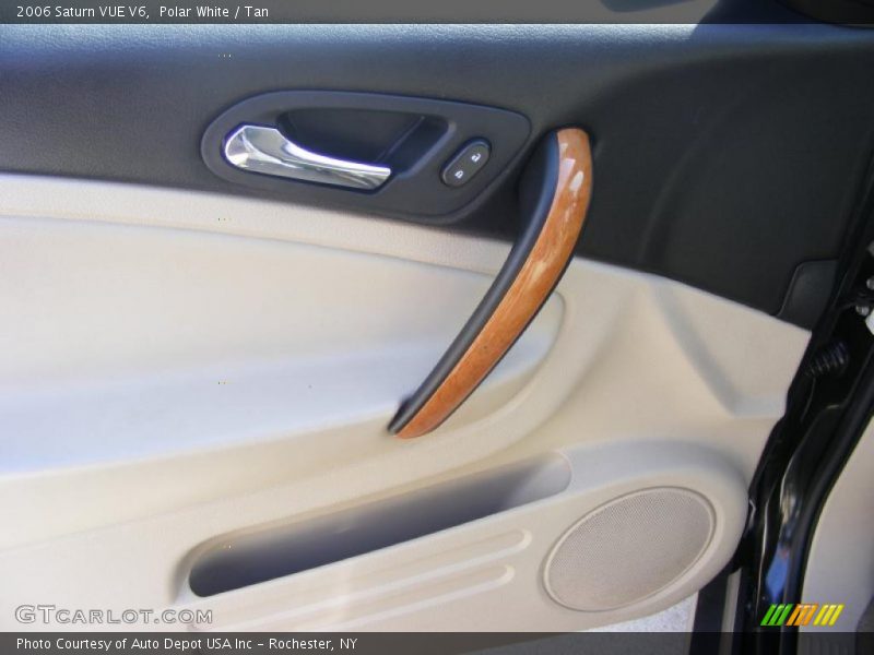 Polar White / Tan 2006 Saturn VUE V6