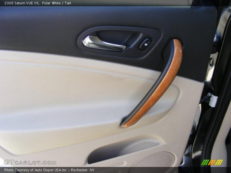 Polar White / Tan 2006 Saturn VUE V6