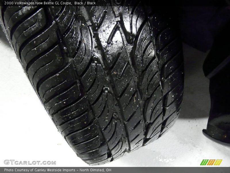 Black / Black 2000 Volkswagen New Beetle GL Coupe