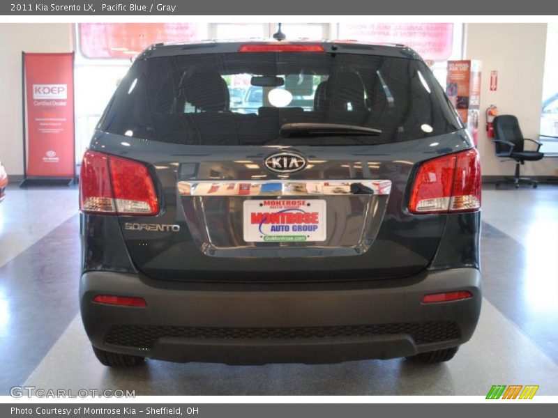 Pacific Blue / Gray 2011 Kia Sorento LX