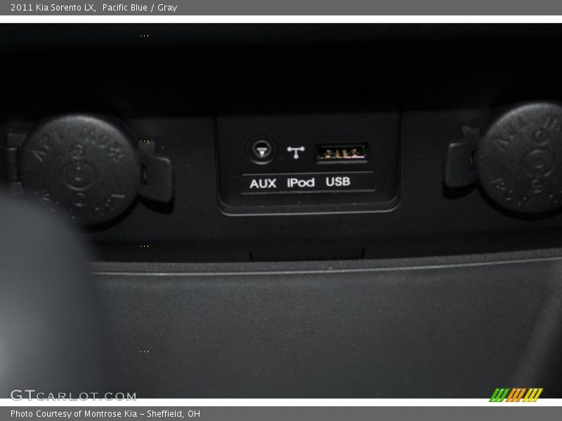 Pacific Blue / Gray 2011 Kia Sorento LX