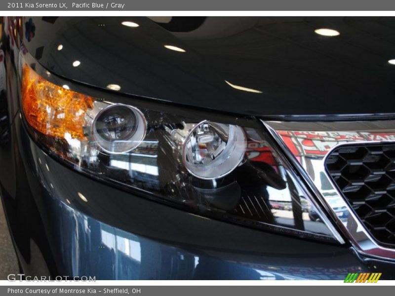 Pacific Blue / Gray 2011 Kia Sorento LX