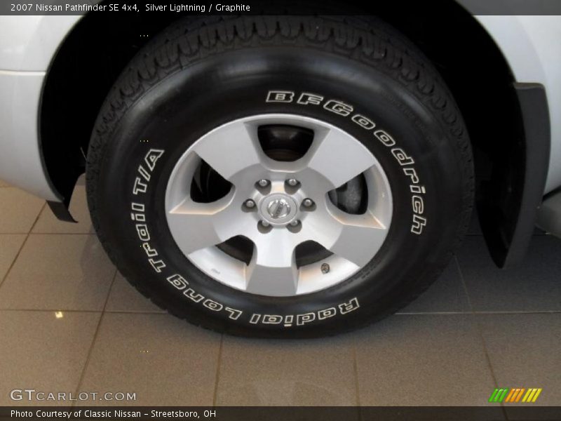 Silver Lightning / Graphite 2007 Nissan Pathfinder SE 4x4