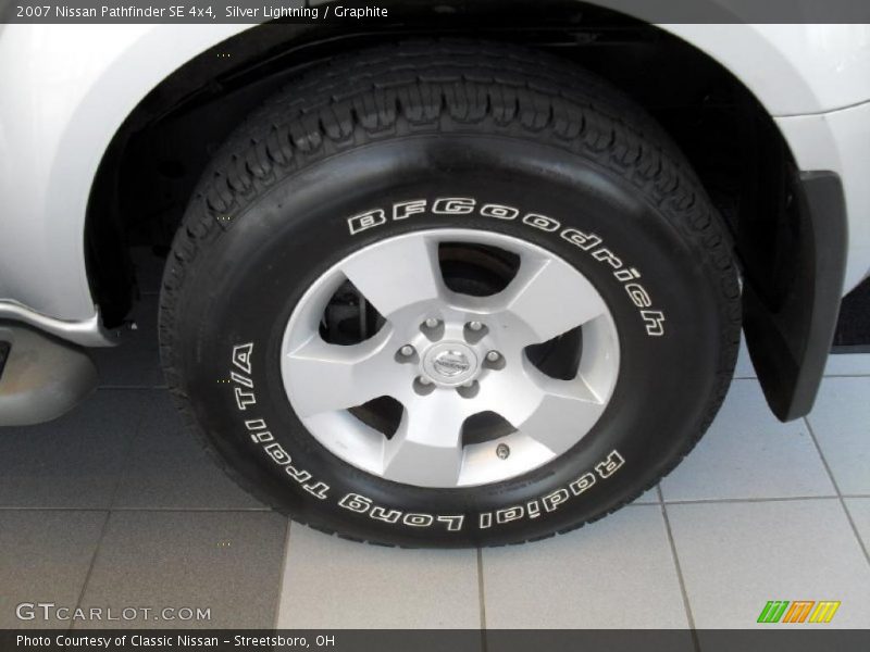 Silver Lightning / Graphite 2007 Nissan Pathfinder SE 4x4