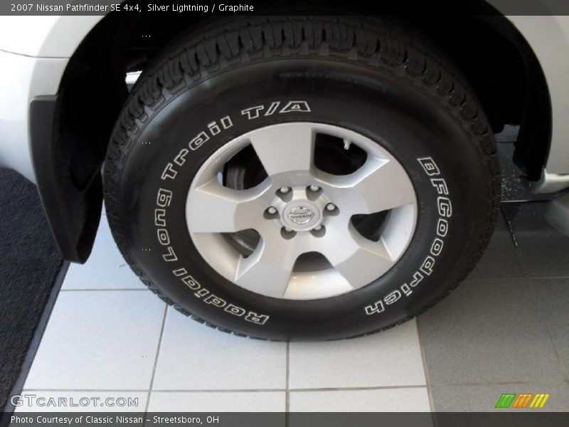 Silver Lightning / Graphite 2007 Nissan Pathfinder SE 4x4