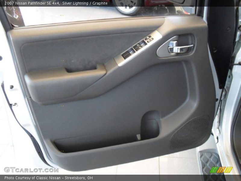 Silver Lightning / Graphite 2007 Nissan Pathfinder SE 4x4