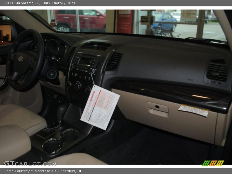 Dark Cherry / Beige 2011 Kia Sorento LX