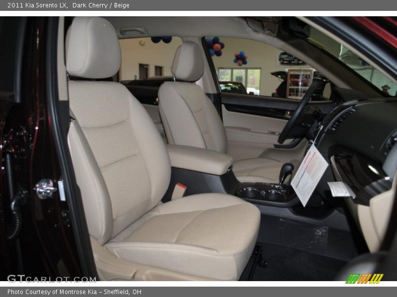 Dark Cherry / Beige 2011 Kia Sorento LX