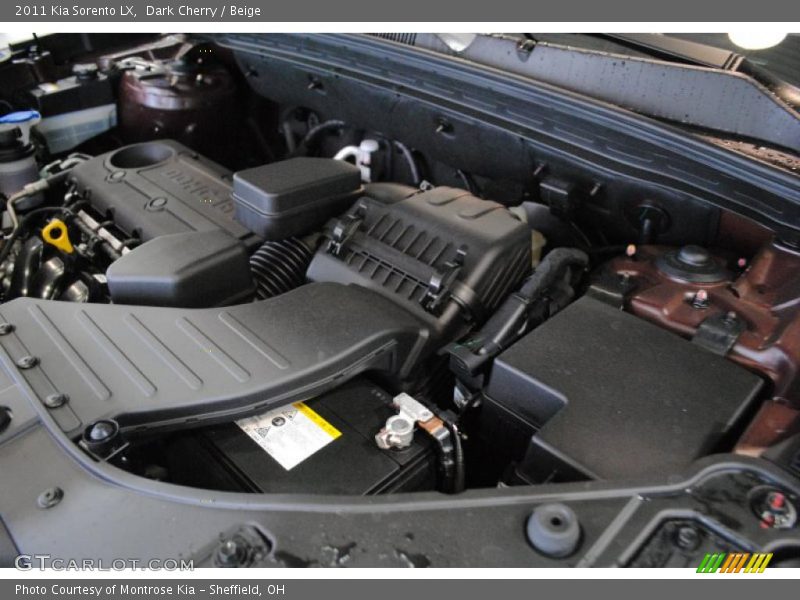 Dark Cherry / Beige 2011 Kia Sorento LX