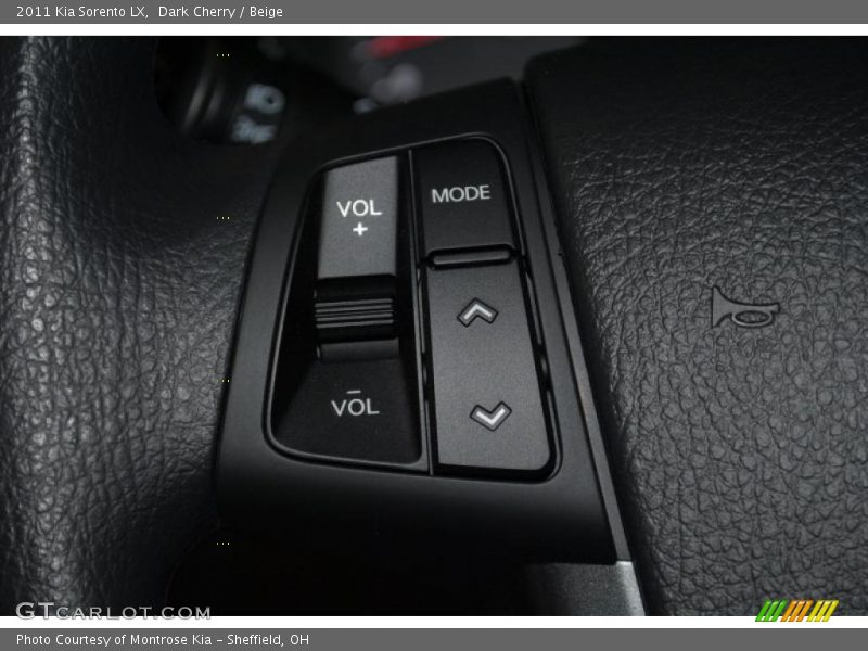 Dark Cherry / Beige 2011 Kia Sorento LX