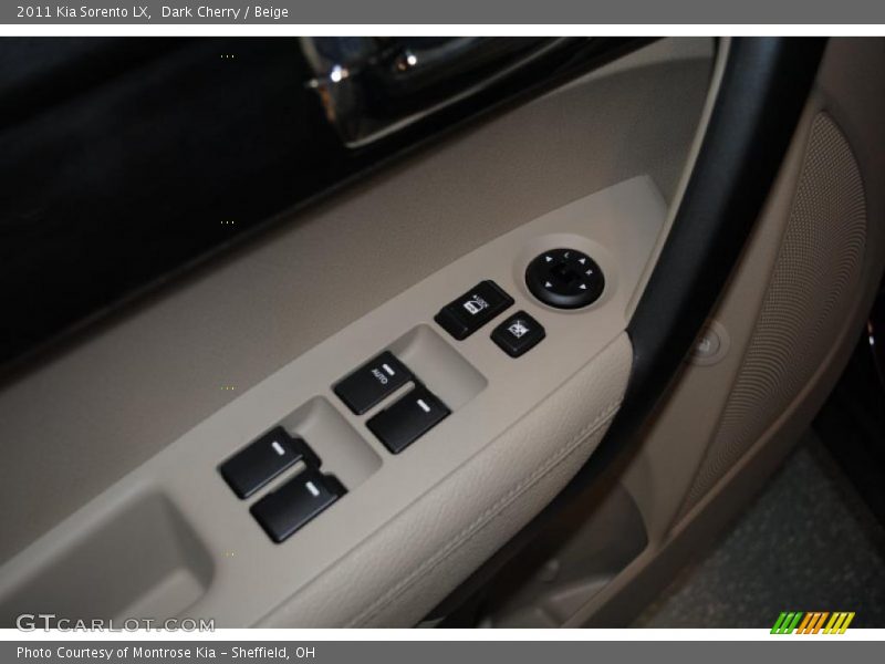 Dark Cherry / Beige 2011 Kia Sorento LX