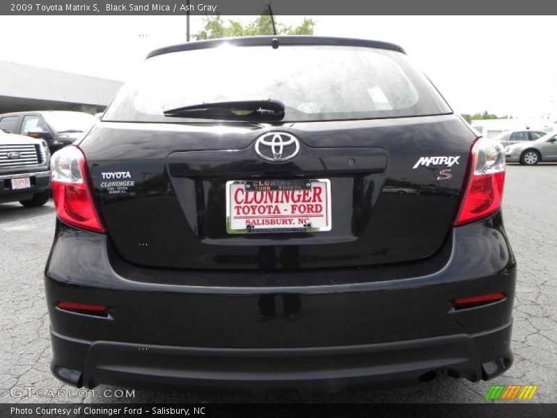 Black Sand Mica / Ash Gray 2009 Toyota Matrix S