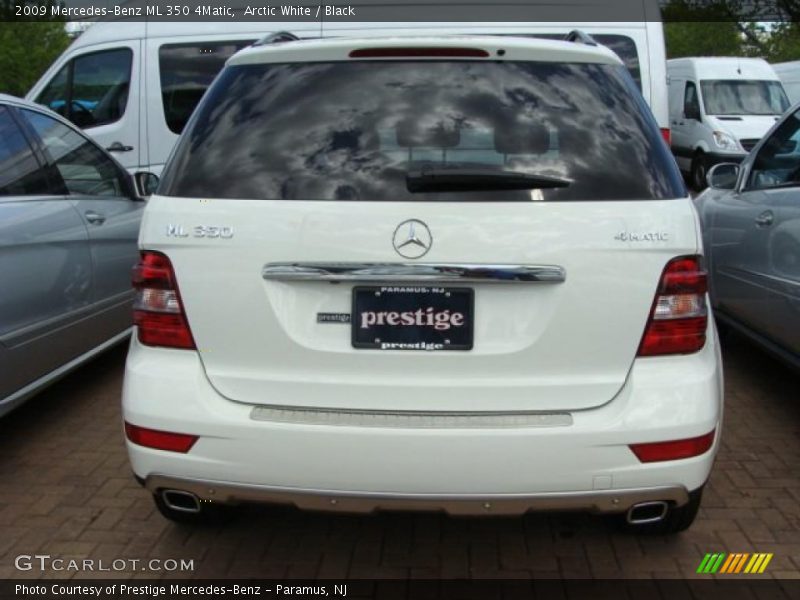 Arctic White / Black 2009 Mercedes-Benz ML 350 4Matic