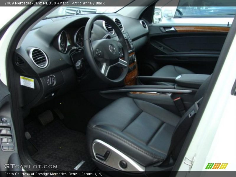 Arctic White / Black 2009 Mercedes-Benz ML 350 4Matic