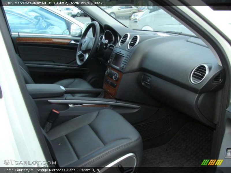 Arctic White / Black 2009 Mercedes-Benz ML 350 4Matic