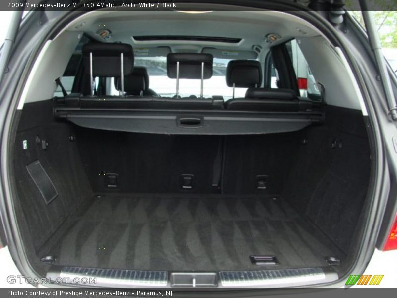 Arctic White / Black 2009 Mercedes-Benz ML 350 4Matic