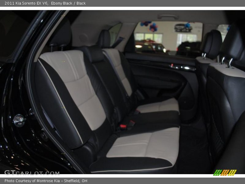 Ebony Black / Black 2011 Kia Sorento EX V6
