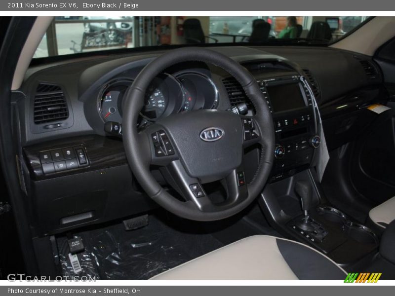Ebony Black / Beige 2011 Kia Sorento EX V6