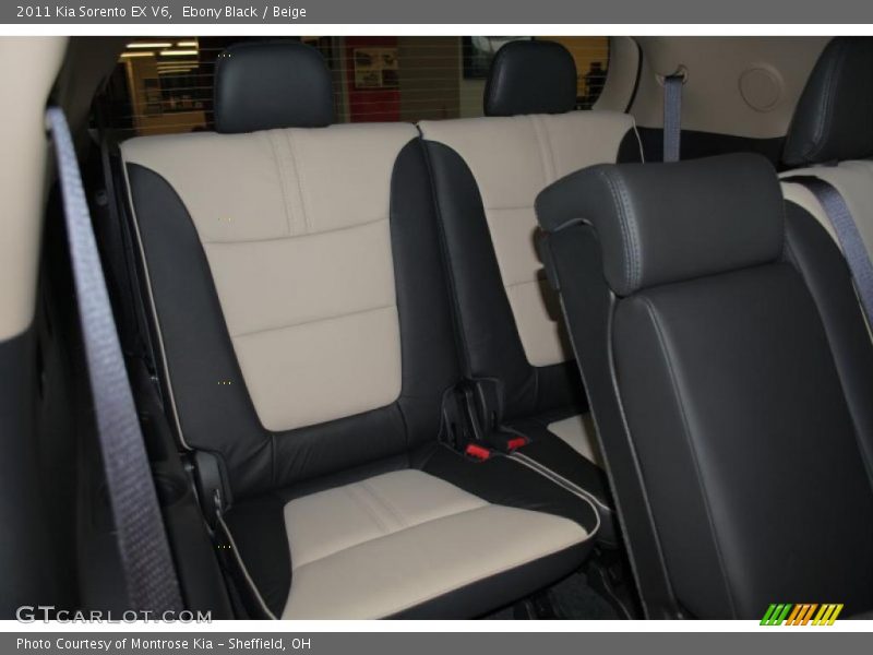 Ebony Black / Beige 2011 Kia Sorento EX V6