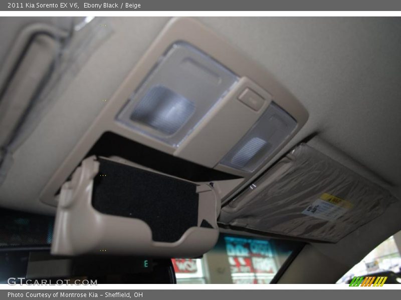 Ebony Black / Beige 2011 Kia Sorento EX V6