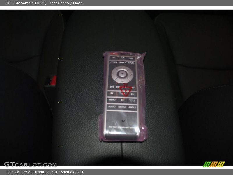 Dark Cherry / Black 2011 Kia Sorento EX V6