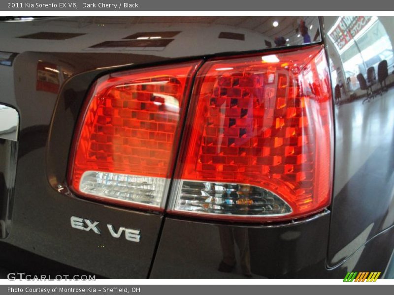 Dark Cherry / Black 2011 Kia Sorento EX V6