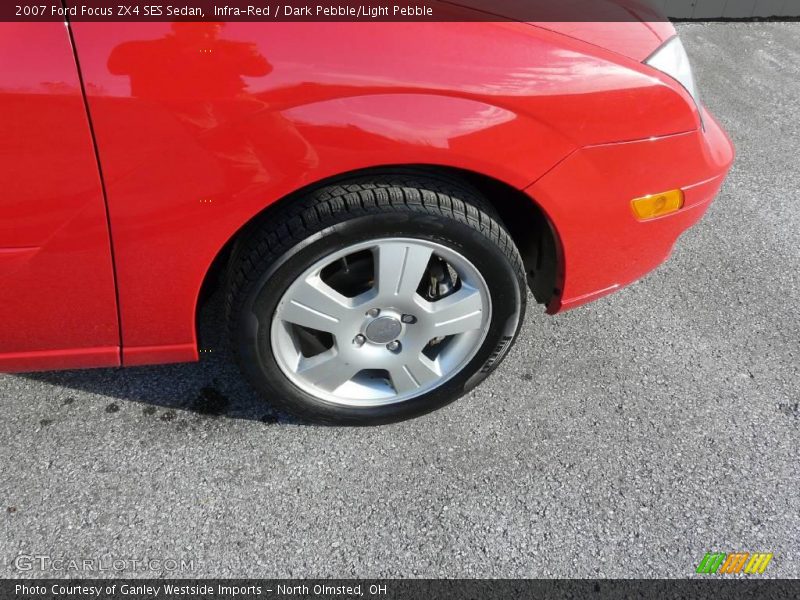 Infra-Red / Dark Pebble/Light Pebble 2007 Ford Focus ZX4 SES Sedan