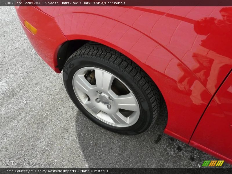 Infra-Red / Dark Pebble/Light Pebble 2007 Ford Focus ZX4 SES Sedan