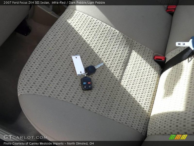 Infra-Red / Dark Pebble/Light Pebble 2007 Ford Focus ZX4 SES Sedan