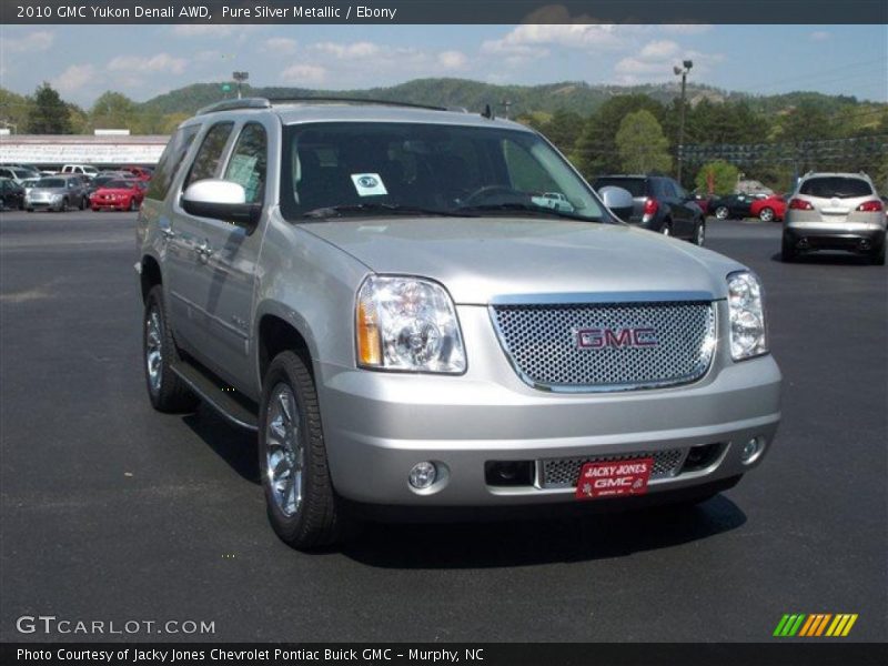 Pure Silver Metallic / Ebony 2010 GMC Yukon Denali AWD